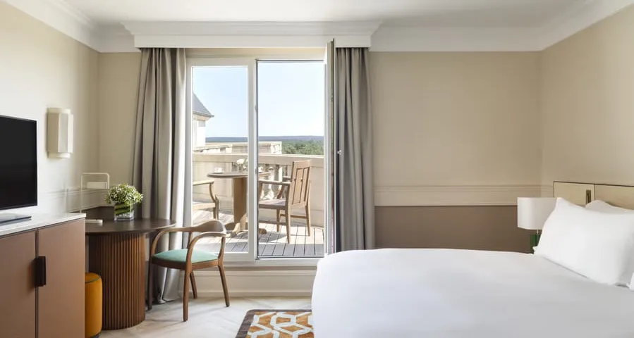 Château 5 Étoiles avec Vue Panoramique sur Forêt - Chambres