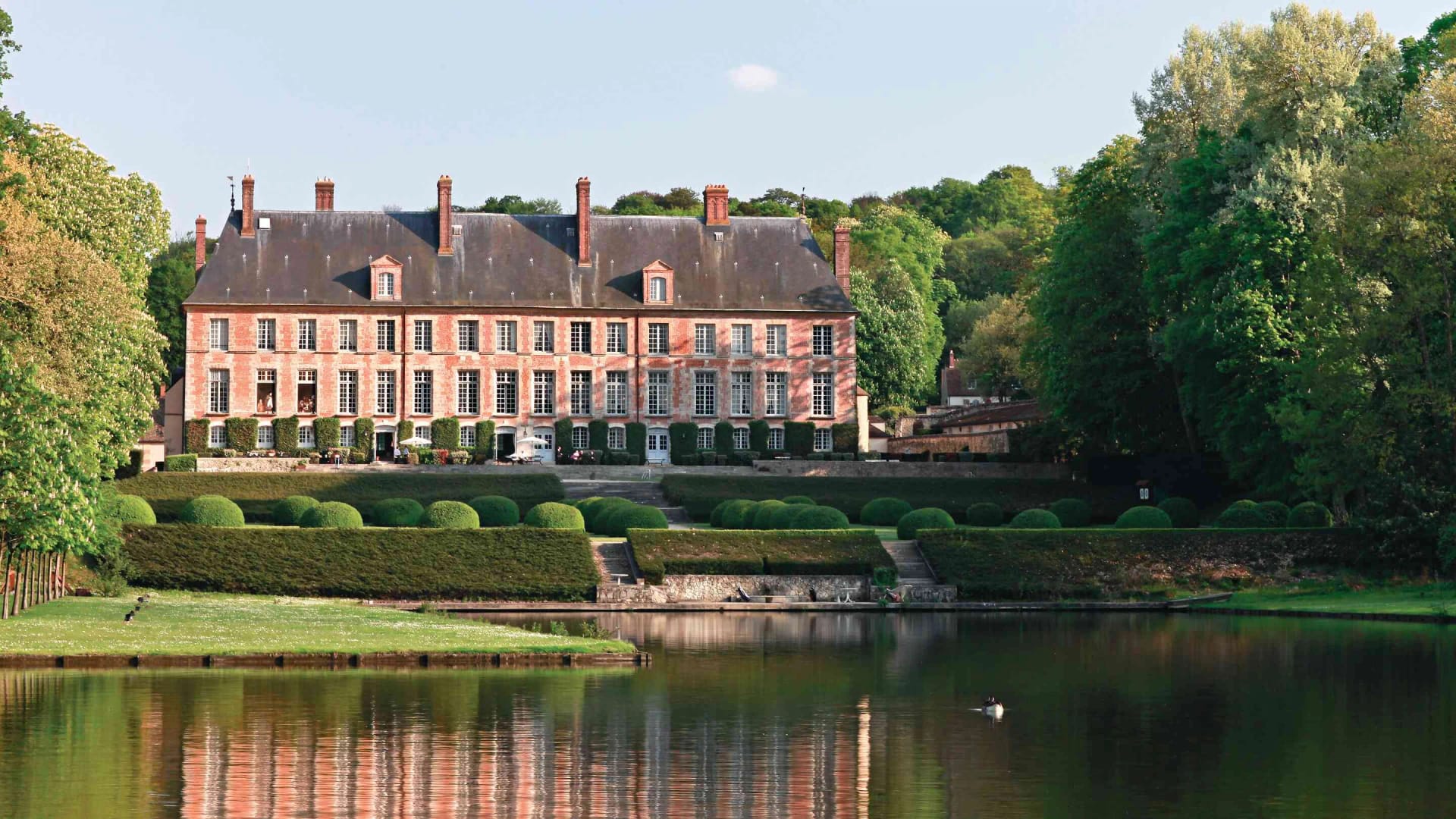 Château des Mesnuls (châteauform') — séminaire