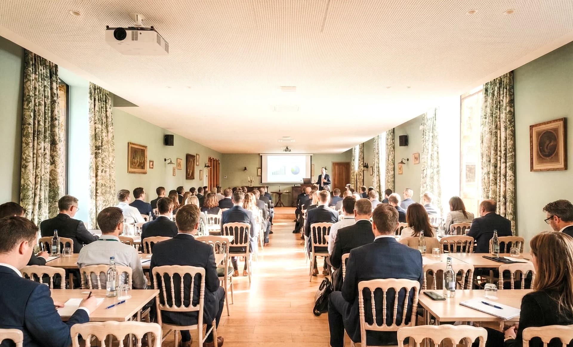 L'Abbaye Millénaire & Son Étang (78)